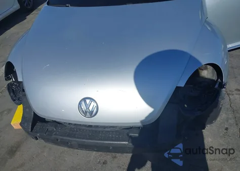 2013 Volkswagen Beetle 2.5L z USA, uszkodzony, nr VIN 3VW5P7AT7DM803858